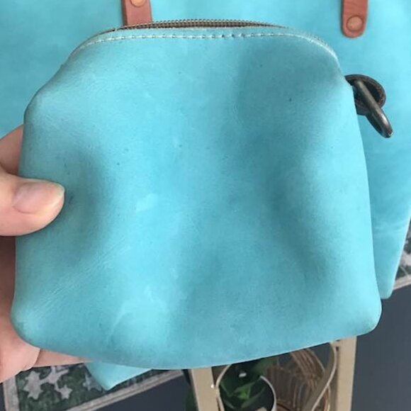 Bergamot + Amor Mini Heart Dopp Kit - Picture 2 of 5